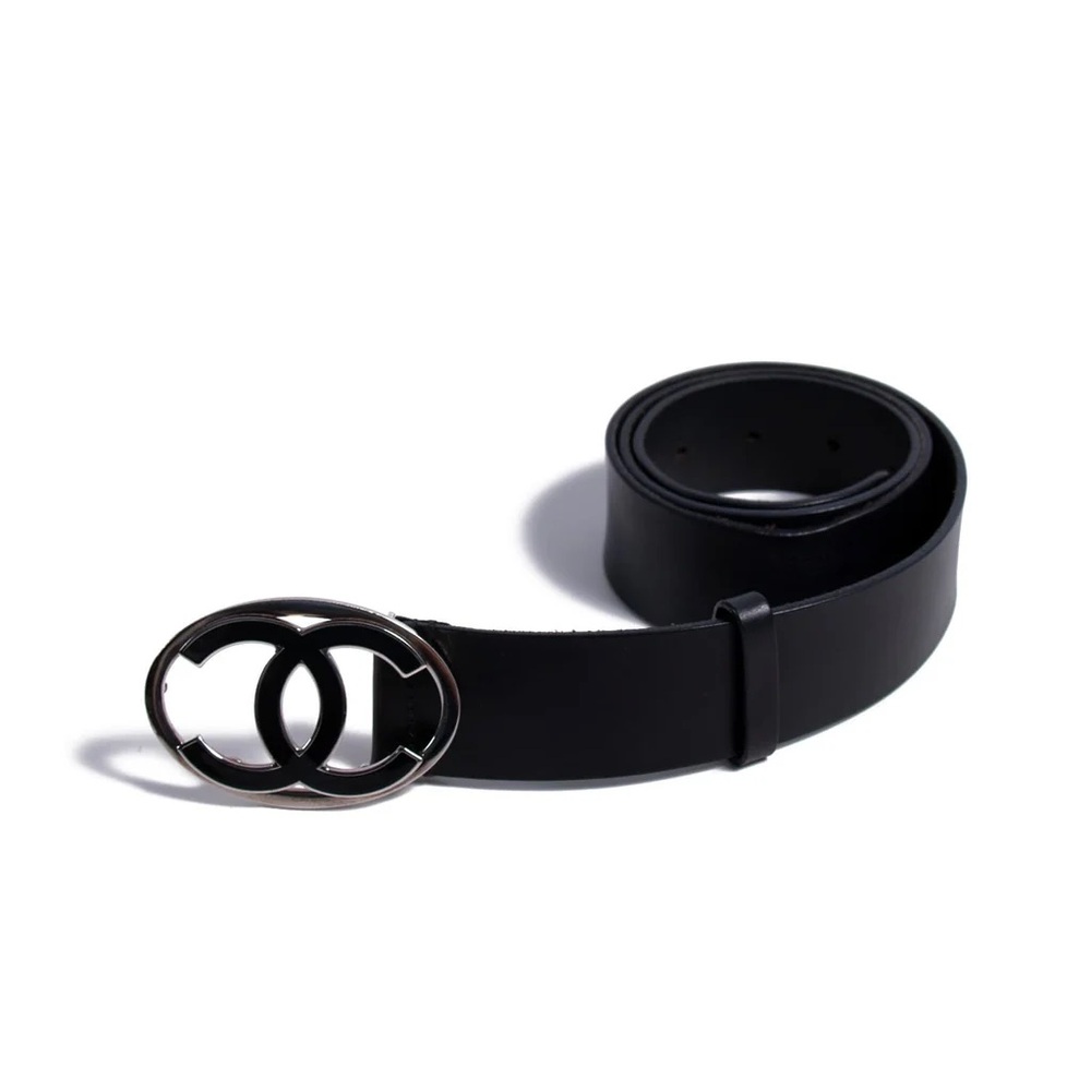 Authentic Chanel CC Logo Oval black calf leather belt